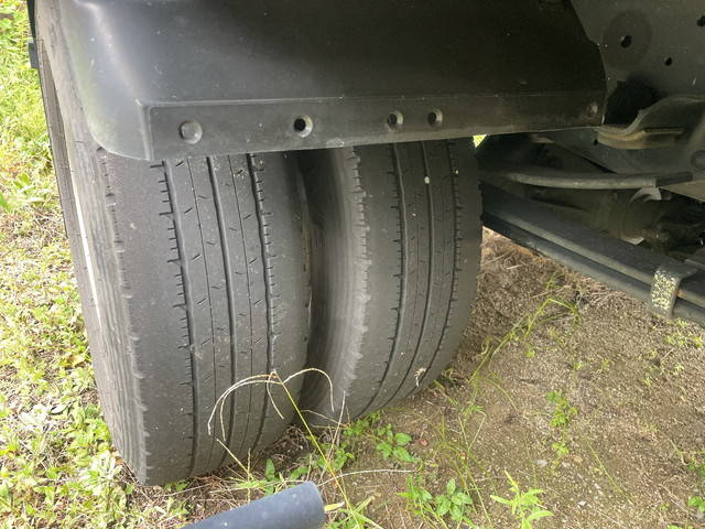 いすゞエルフアルミバン小型（2t・3t）[写真09]