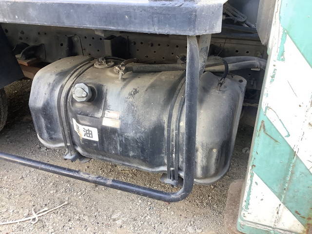 いすゞエルフ穴掘建柱車小型（2t・3t）[写真17]