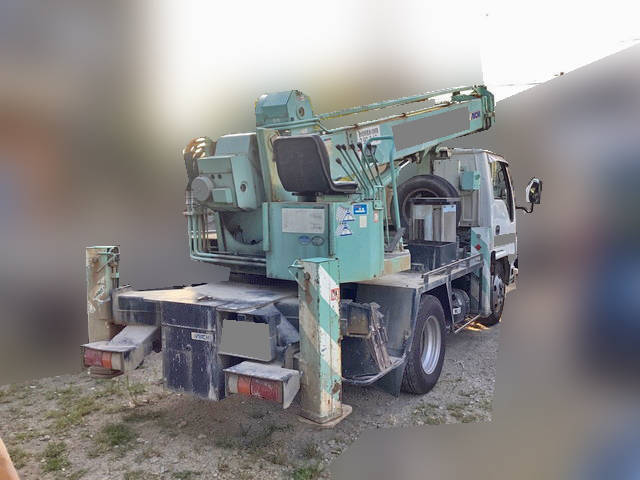 いすゞエルフ穴掘建柱車小型（2t・3t）[写真02]