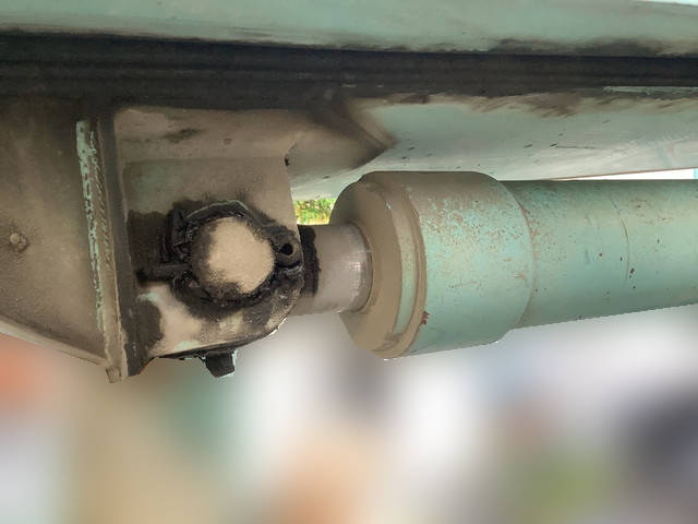 いすゞエルフ穴掘建柱車小型（2t・3t）[写真21]