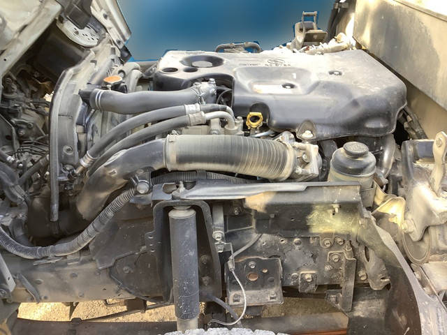 いすゞエルフ穴掘建柱車小型（2t・3t）[写真24]