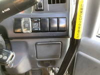 いすゞエルフ穴掘建柱車小型（2t・3t）[写真27]