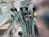 いすゞエルフ穴掘建柱車小型（2t・3t）[写真08]