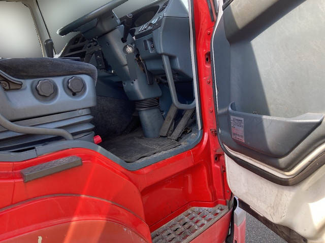 三菱ふそうスーパーグレートアルミブロック大型（10t）[写真19]