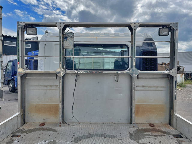 日野レンジャーセーフティローダー中型（4t）[写真09]