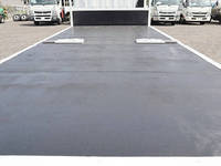 三菱ふそうキャンター平ボディ小型（2t・3t）[写真13]