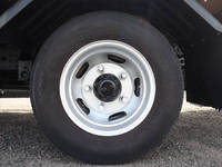 三菱ふそうキャンター平ボディ小型（2t・3t）[写真24]