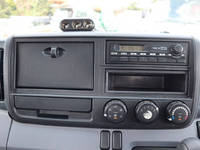 三菱ふそうキャンター平ボディ小型（2t・3t）[写真36]