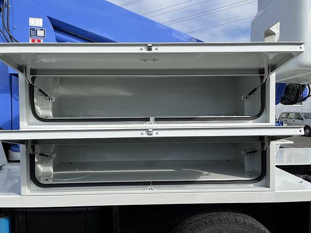 日野デュトロ高所作業車小型（2t・3t）[写真08]