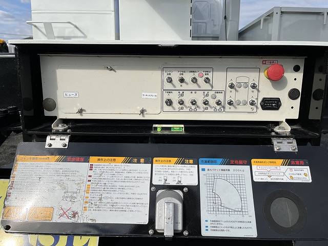 日野デュトロ高所作業車小型（2t・3t）[写真09]