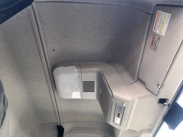 三菱ふそうスーパーグレートアルミウイング大型（10t）[写真23]