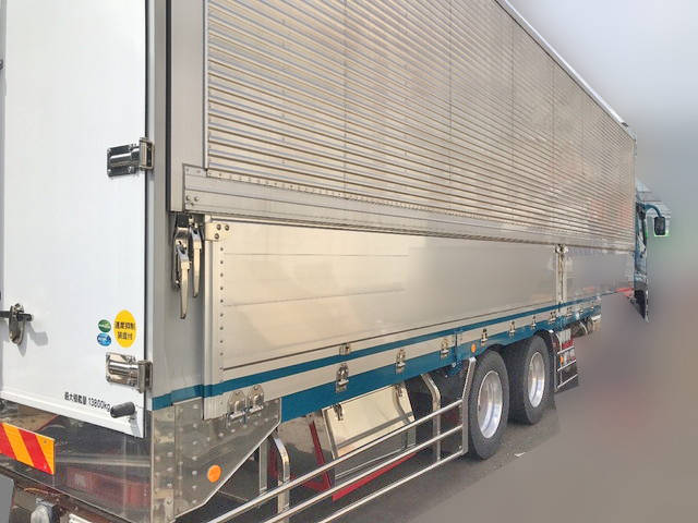 三菱ふそうスーパーグレートアルミウイング大型（10t）[写真06]