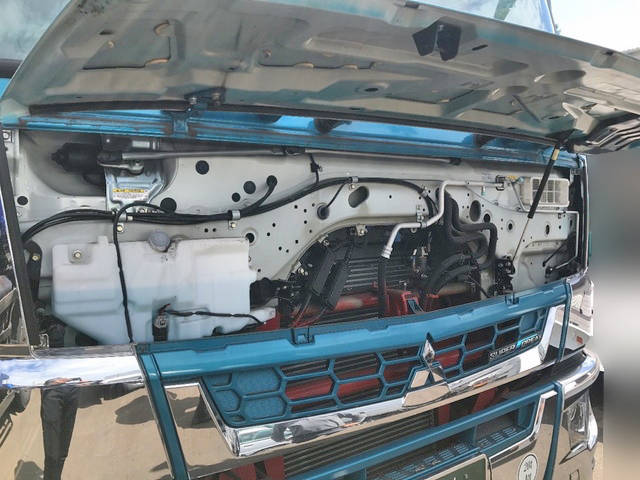 三菱ふそうスーパーグレートアルミウイング大型（10t）[写真09]