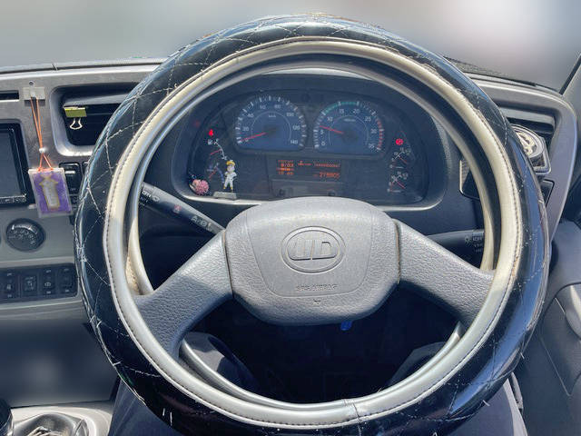 UDトラックスコンドルクレーン4段増トン（6t・8t）[写真35]