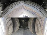 三菱ふそうキャンター平ボディ小型（2t・3t）[写真07]