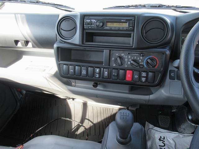 日野デュトロミキサー車（コンクリートミキサー）小型（2t・3t）[写真16]