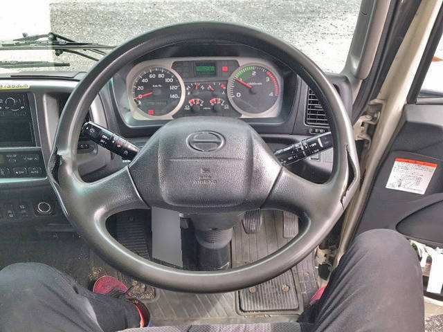 日野レンジャーアルミウイング中型（4t）[写真28]