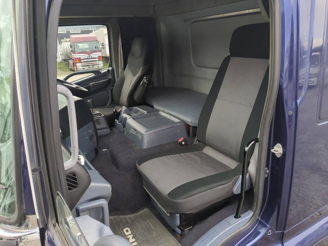 日野プロフィアアルミウイング大型（10t）[写真30]