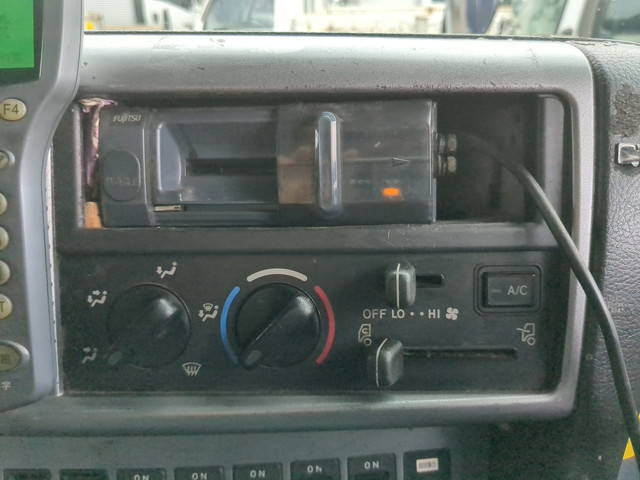 日野プロフィアアルミウイング大型（10t）[写真37]