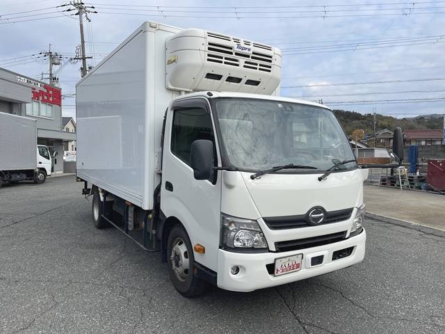 日野デュトロ冷凍車（冷蔵車）小型（2t・3t）[写真03]