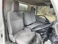 日野デュトロ冷凍車（冷蔵車）小型（2t・3t）[写真34]