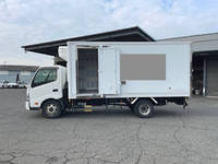 日野デュトロ冷凍車（冷蔵車）小型（2t・3t）[写真06]