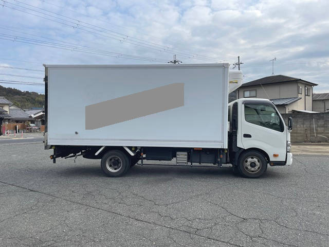 日野デュトロ冷凍車（冷蔵車）小型（2t・3t）[写真07]