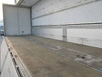 いすゞギガアルミウイング大型（10t）[写真04]