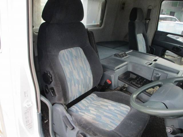 三菱ふそうスーパーグレートアルミブロック大型（10t）[写真11]