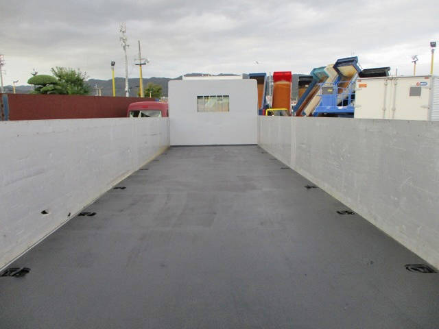 三菱ふそうスーパーグレートアルミブロック大型（10t）[写真05]