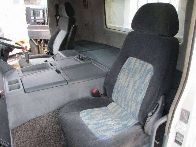 三菱ふそうスーパーグレートアルミブロック大型（10t）[写真09]