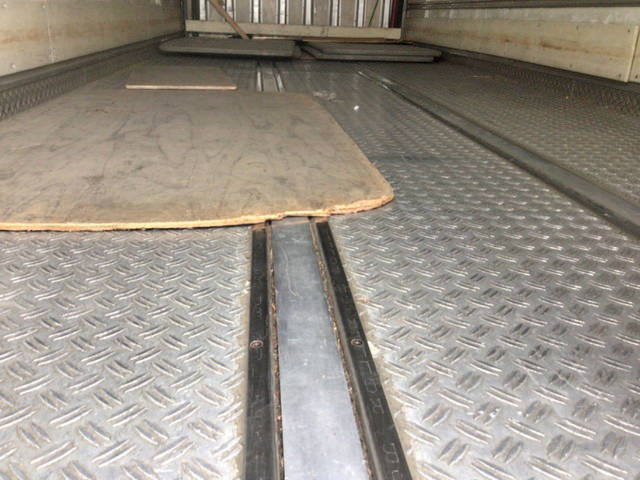 UDトラックスコンドル冷凍車（冷蔵車）中型（4t）[写真10]