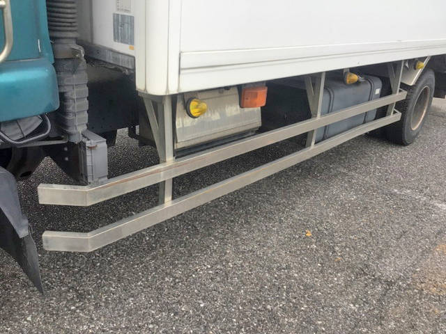 UDトラックスコンドル冷凍車（冷蔵車）中型（4t）[写真16]