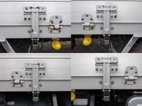 いすゞギガアルミウイング大型（10t）[写真16]