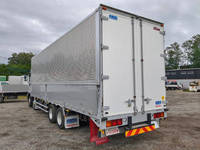 いすゞギガアルミウイング大型（10t）[写真04]