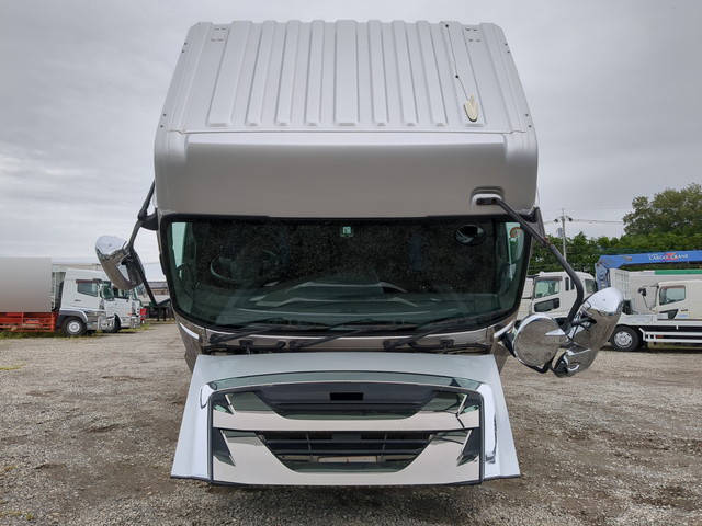 いすゞギガアルミウイング大型（10t）[写真07]