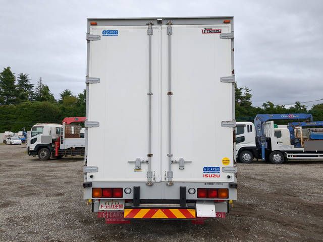 いすゞギガアルミウイング大型（10t）[写真08]