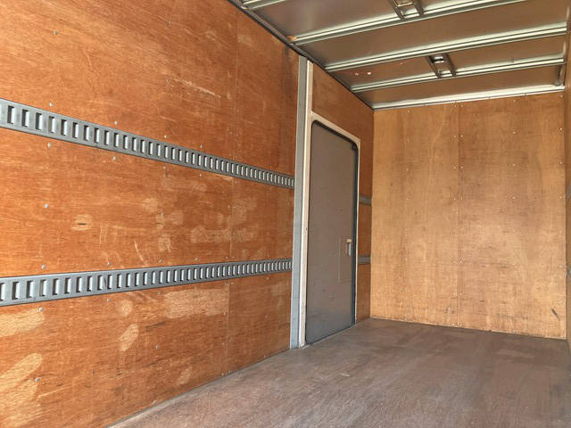 日野デュトロパネルバン小型（2t・3t）[写真13]