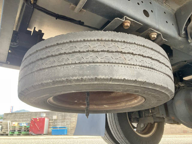 日野デュトロパネルバン小型（2t・3t）[写真23]