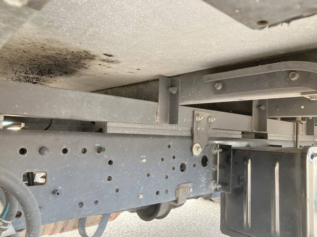 日野デュトロパネルバン小型（2t・3t）[写真25]