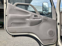 日野デュトロパネルバン小型（2t・3t）[写真30]