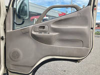 日野デュトロパネルバン小型（2t・3t）[写真31]