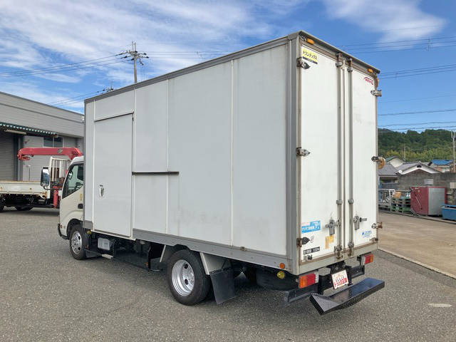 日野デュトロパネルバン小型（2t・3t）[写真04]