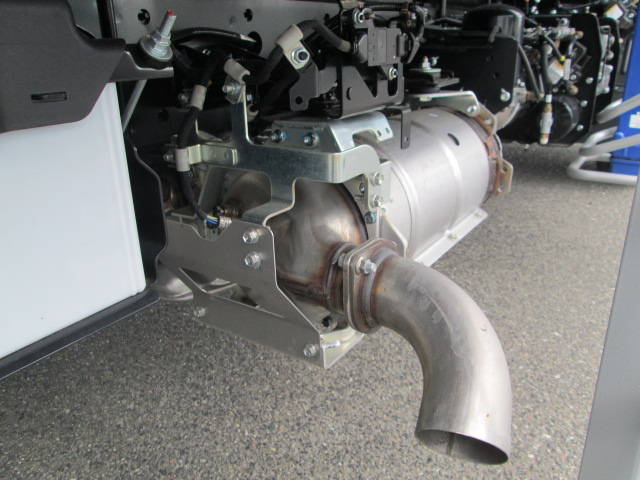 日野レンジャークレーン4段増トン（6t・8t）[写真10]