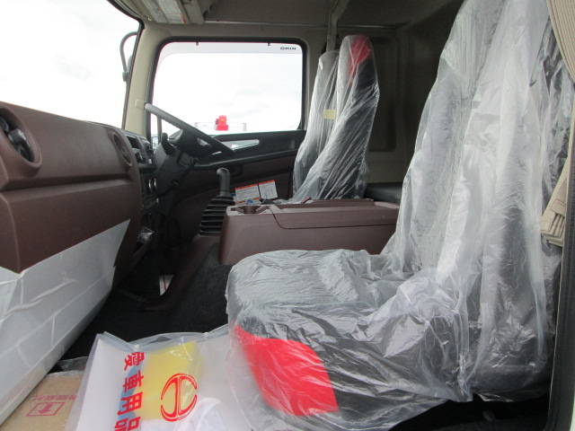 日野レンジャークレーン4段増トン（6t・8t）[写真18]