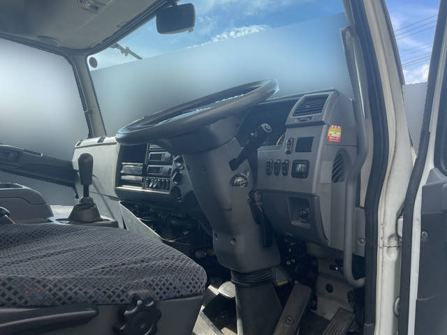 三菱ふそうファイター冷凍車（冷蔵車）増トン（6t・8t）[写真15]