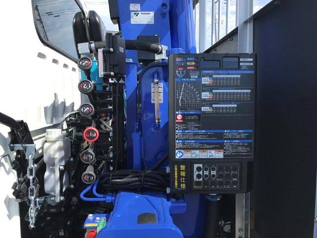 三菱ふそうファイタークレーン4段増トン（6t・8t）[写真19]