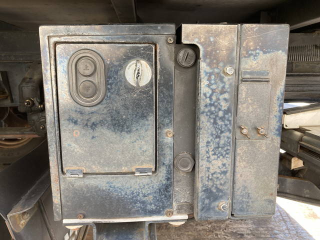 三菱ふそうキャンター冷凍車（冷蔵車）小型（2t・3t）[写真20]