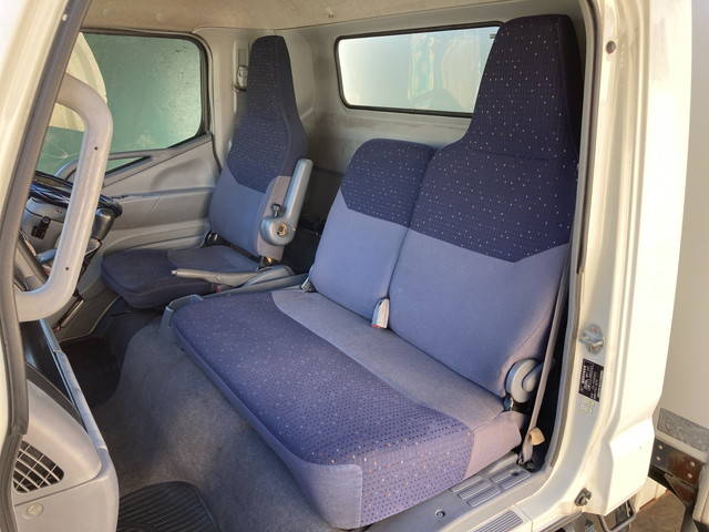 三菱ふそうキャンター冷凍車（冷蔵車）小型（2t・3t）[写真29]