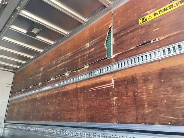 UDトラックスコンドルアルミウイング中型（4t）[写真10]